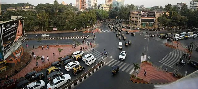 Photo of intersection in Mumbai